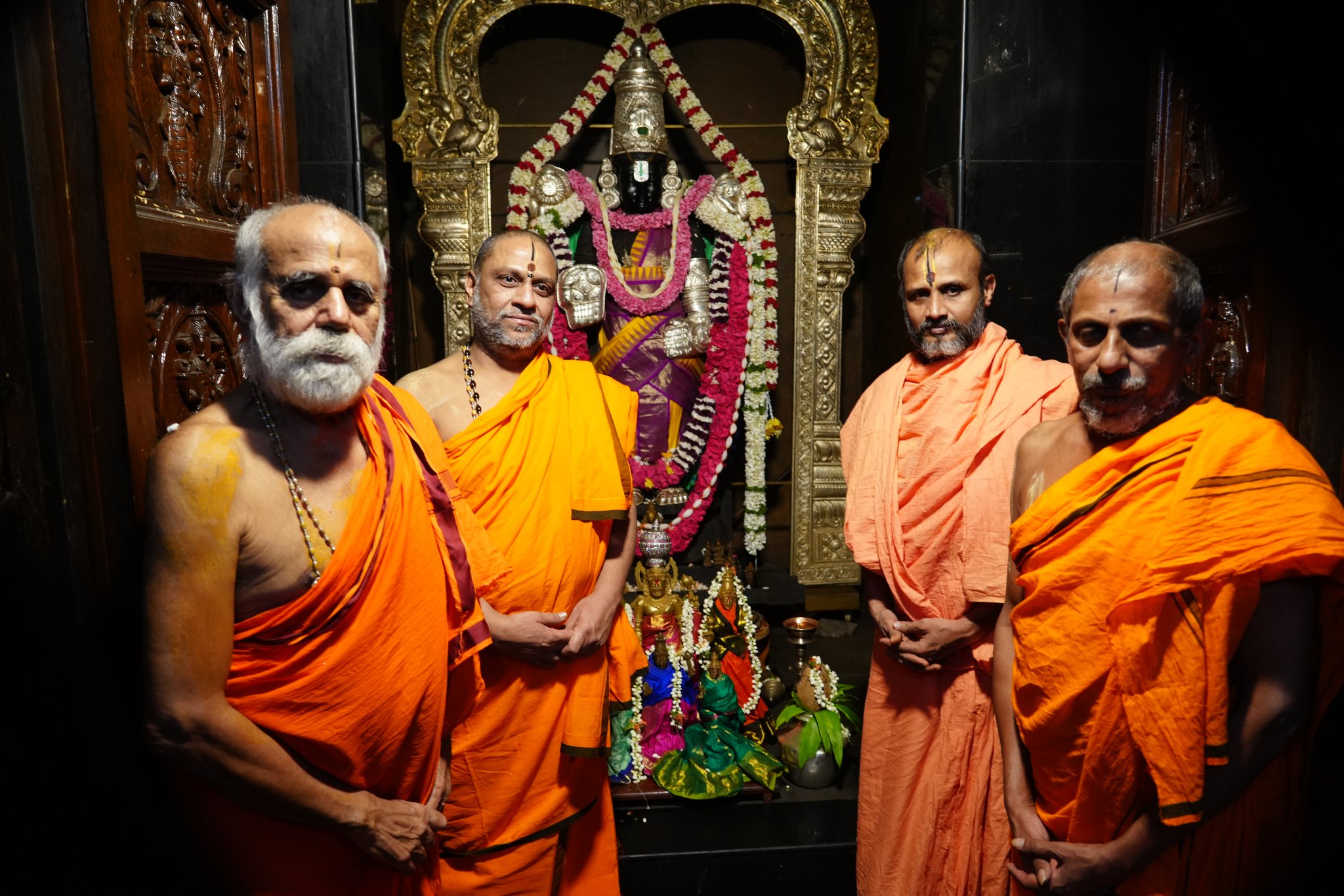 HH Shri Satyatmatirtha Swamiji at HH Shri Vidyashreesha Tirtha's Peetharohana Dashamanotsava-8