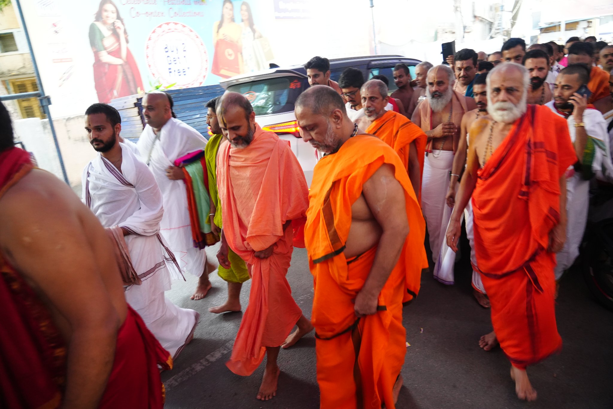 HH Shri Satyatmatirtha Swamiji at HH Shri Vidyashreesha Tirtha's Peetharohana Dashamanotsava-7